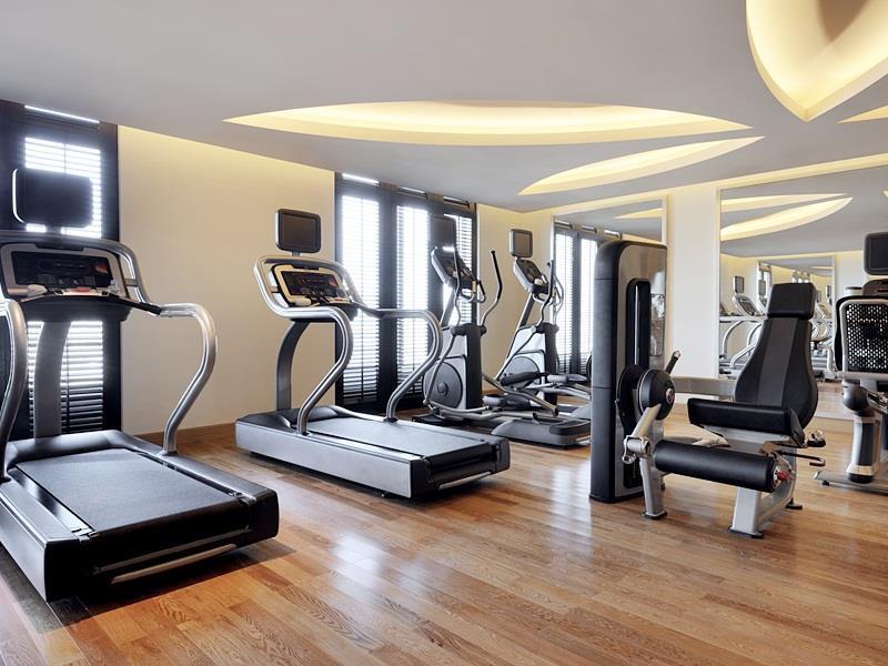 Marriott Executive Apartments Al Jaddaf, Dubai Dış mekan fotoğraf The gym at the hotel