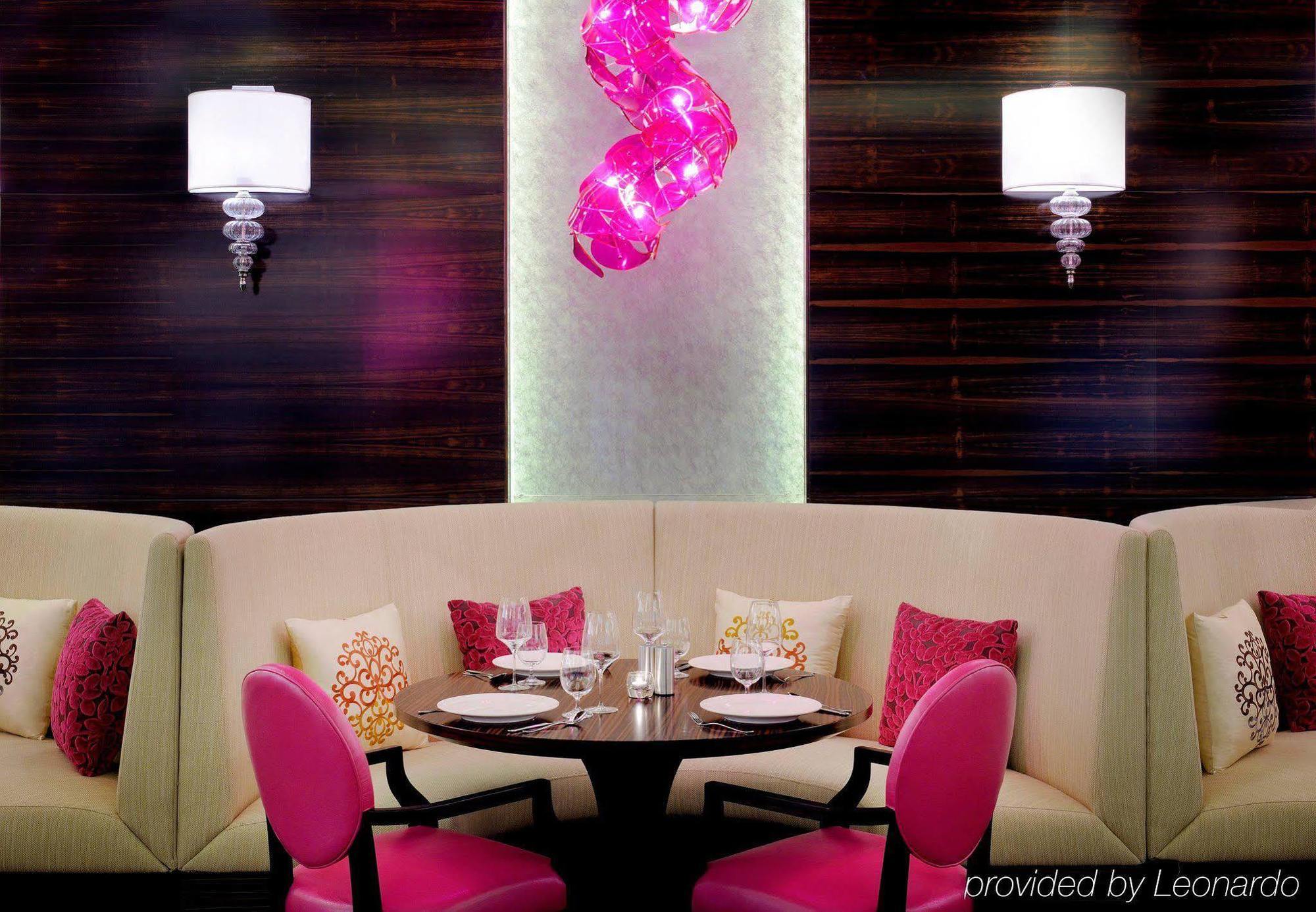 Marriott Executive Apartments Al Jaddaf, Dubai Dış mekan fotoğraf The interior of the restaurant